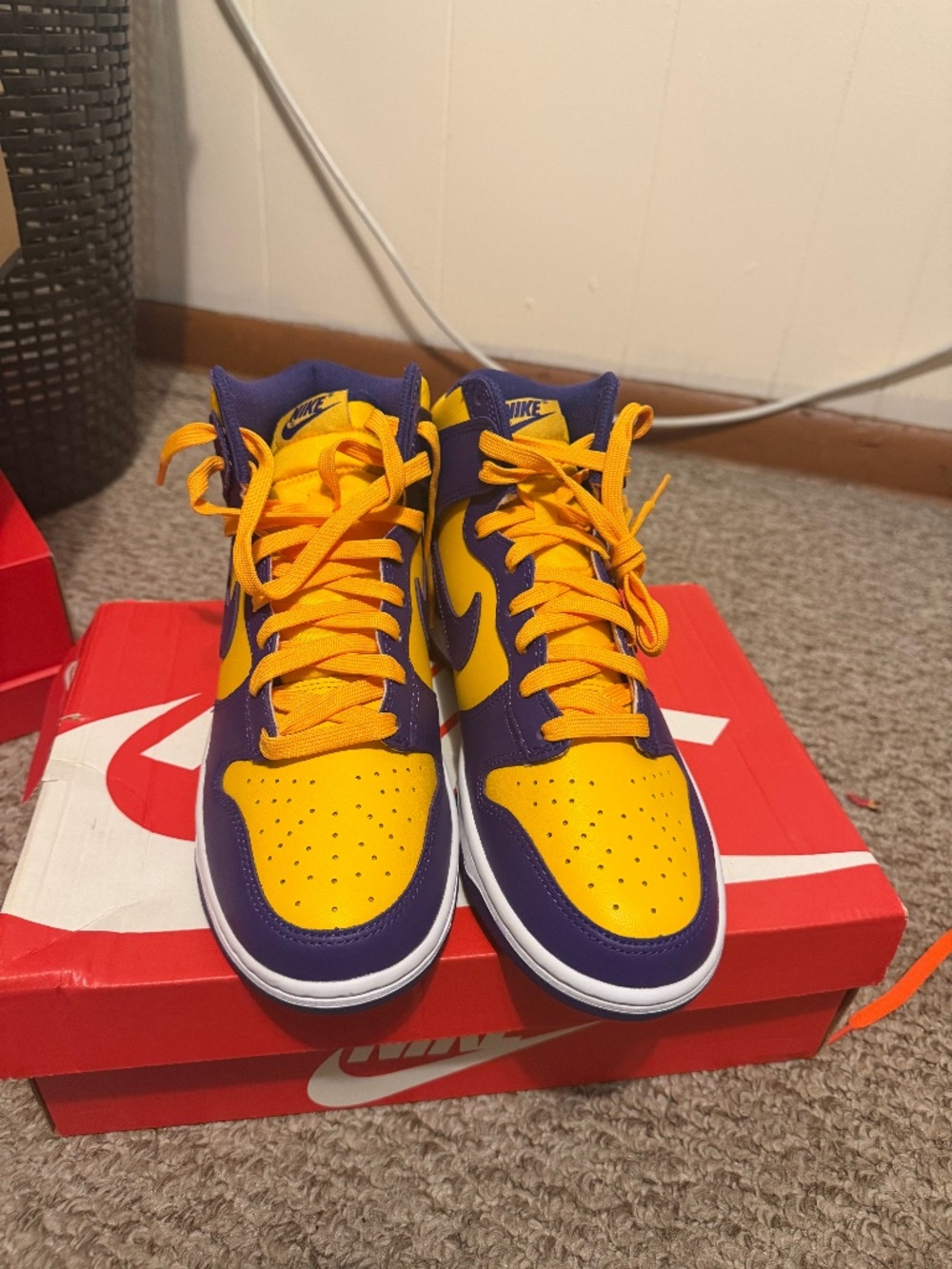 Men’s sneakers